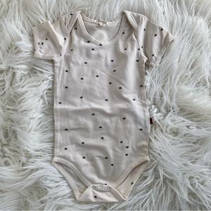 Kidwild Toddler Girls Off-White Star Short Sleeve Onesie Bodysuit Size 12-18m